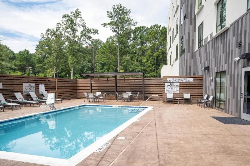 Courtyard By Marriott Charleston-North Charleston 2