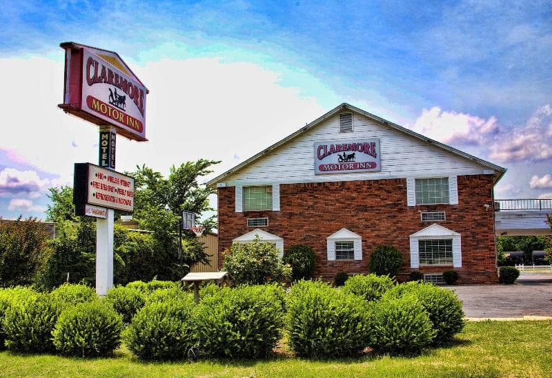 Claremore Motor Inn 5