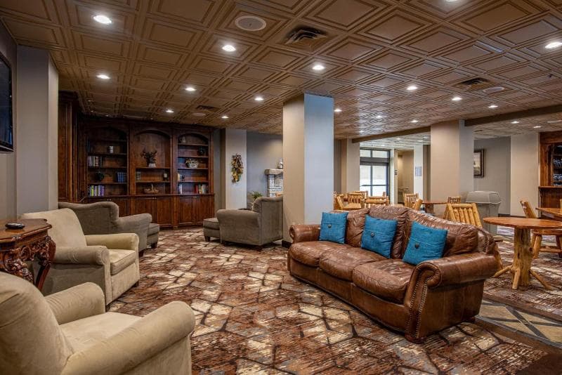 Lodge Of The Ozarks 4