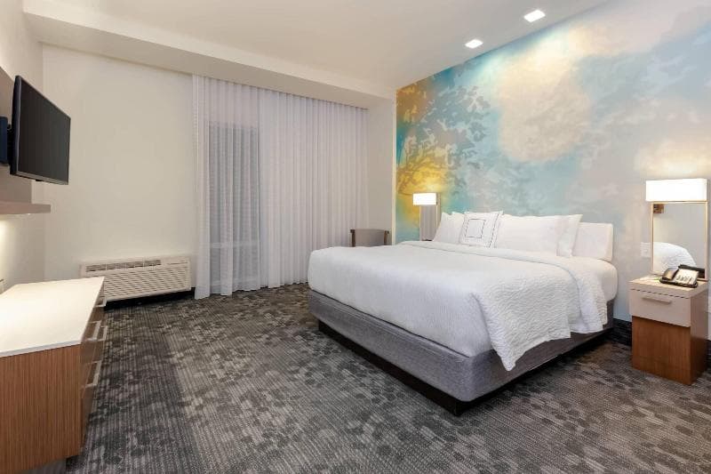 Courtyard By Marriott Savannah Airport 4