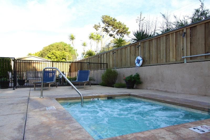 Monterey Peninsula Inn photo 1