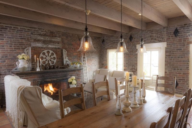 Maison Fleurie- A Four Sisters Inn 5