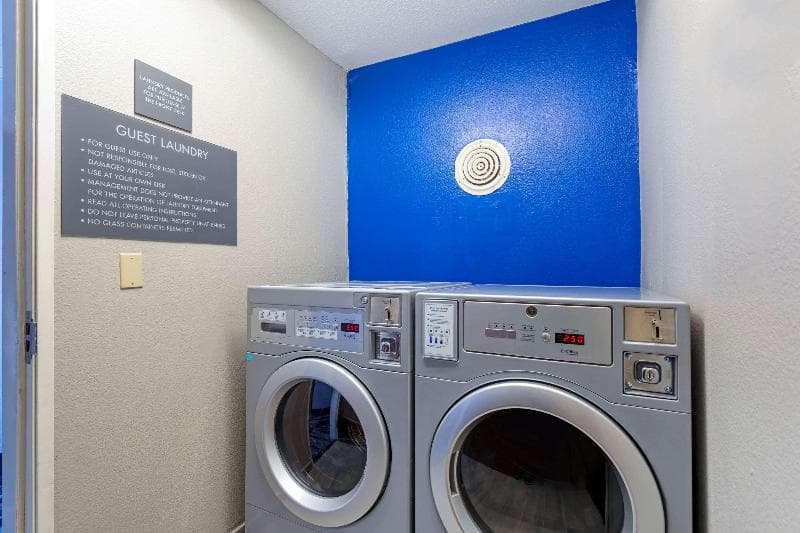 Comfort Inn & Suites 5