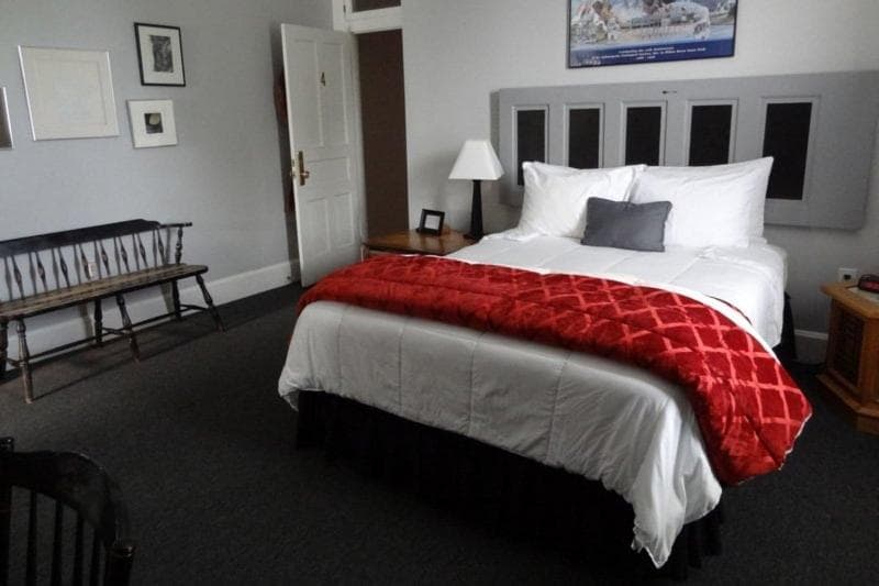 Nestle Inn Bed & Breakfast 3
