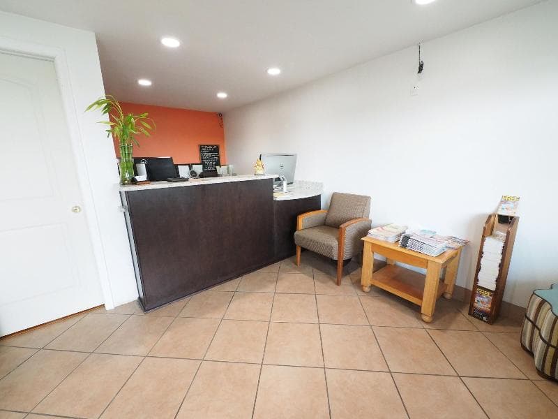 Seashire Inn & Suites 3