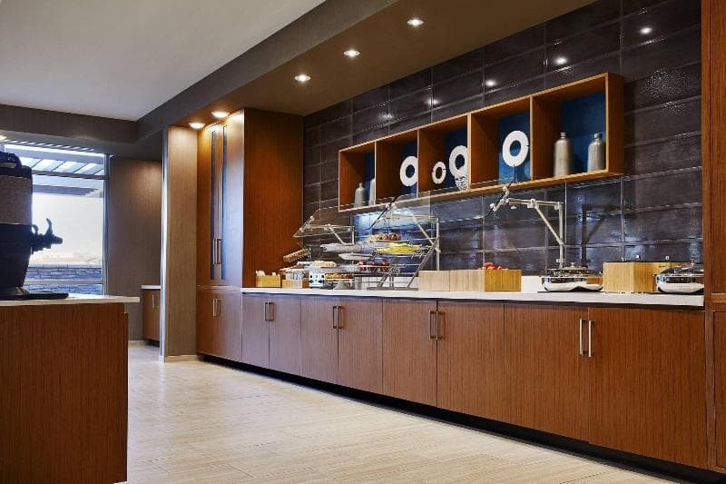 Springhill Suites Springfield North 3