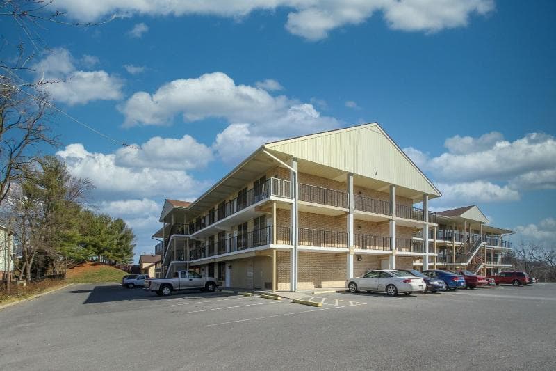 Apm Inn & Suites 3
