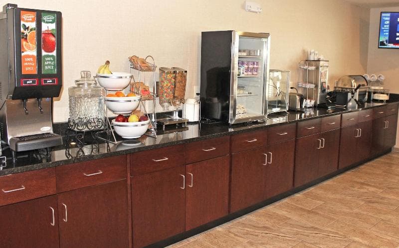 Cobblestone Inn And Suites Lamoni 4
