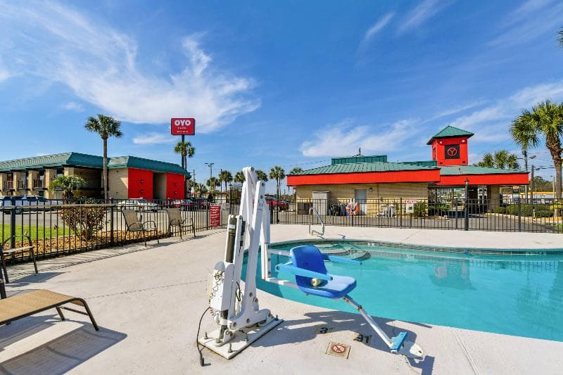 Oyo Hotel Twin Lake - Lake Park / Valdosta Area 2
