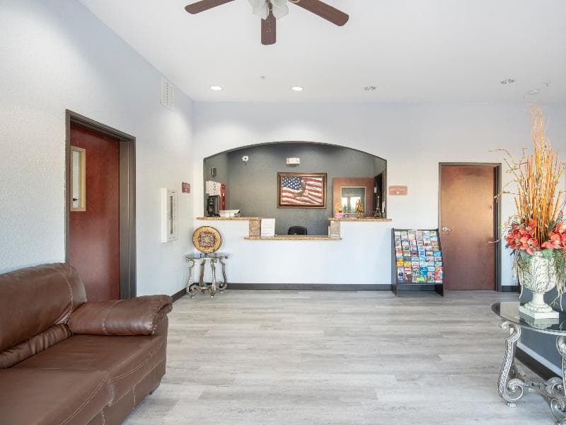 Oyo Townhouse Clute Lake Jackson 3
