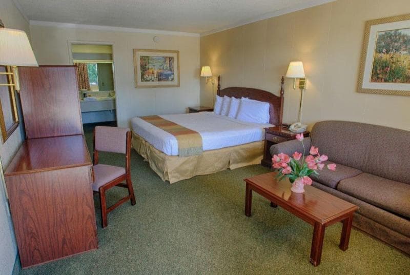 Relax Inn Perry photo 1