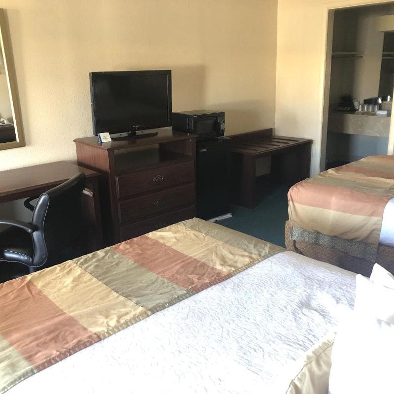 Relax Inn Perry 5