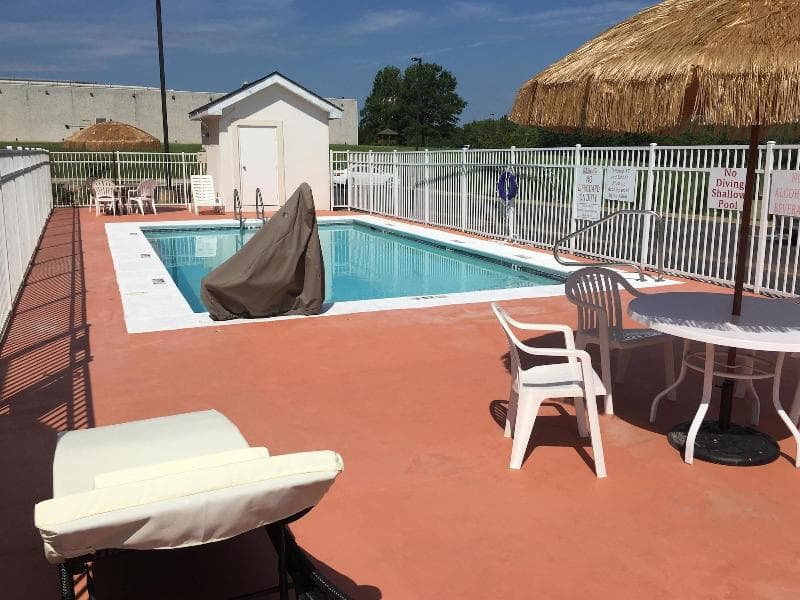 Motel 6 Montgomery Airport photo 1