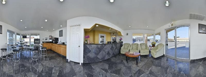Crown Motel 4