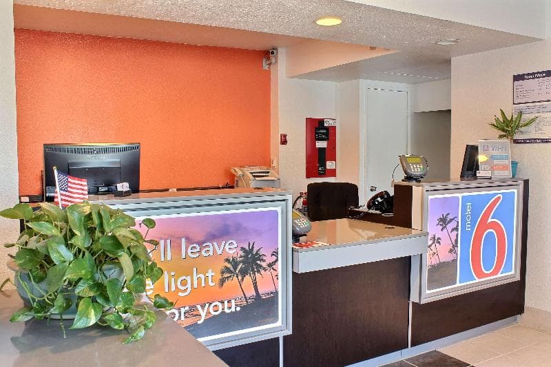 Motel 6 Atascadero 3
