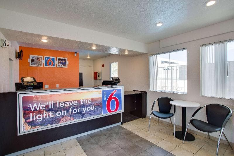 Motel 6 Albuquerque - Carlisle photo 1