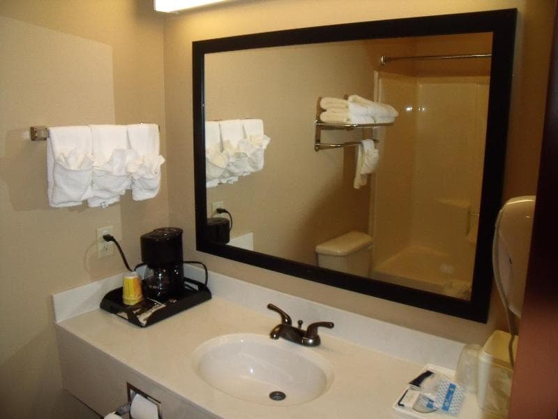 Irish Inn And Suites 3