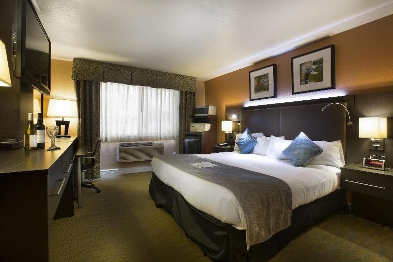 Prospector Hotel & Gambling Hall 5