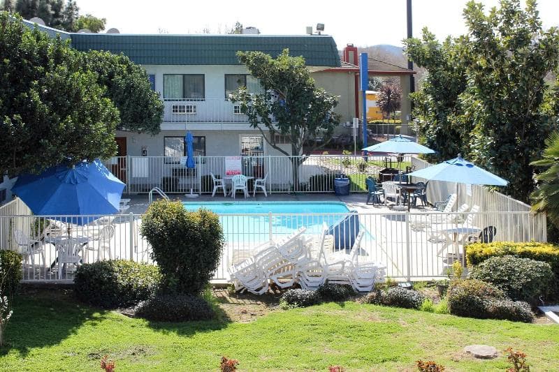Motel 6 King City CA main