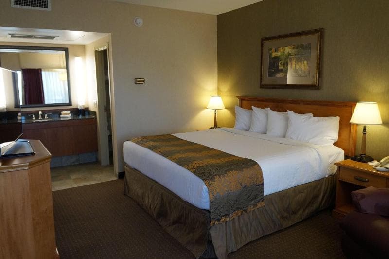 Biltmore Hotel & Suites 5