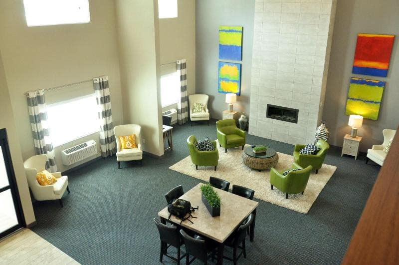 Brookstone Lodge & Suites 3