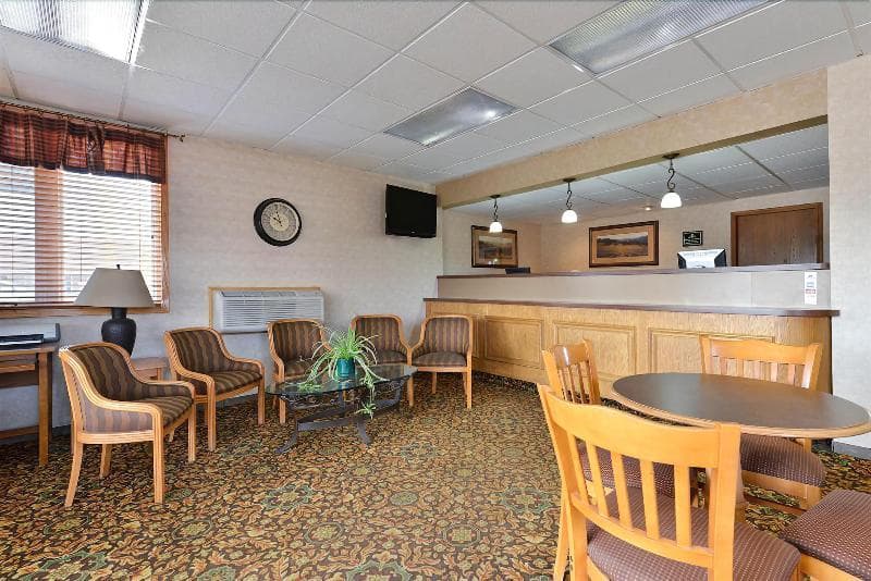 Corn Palace Inn 3
