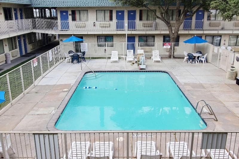 Motel 6 Ft Stockton photo 1