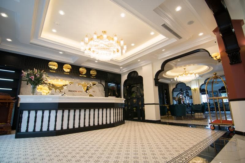 Dragon Hotel