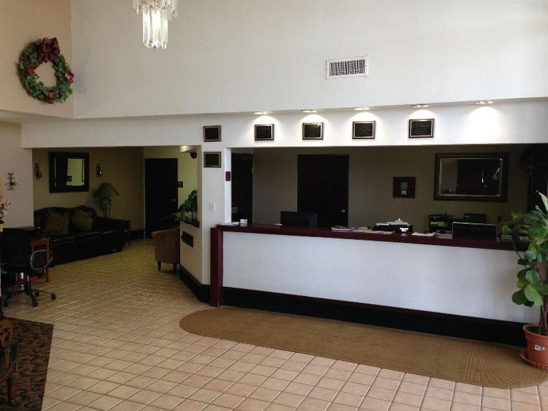 Brentwood Inn & Suites 5
