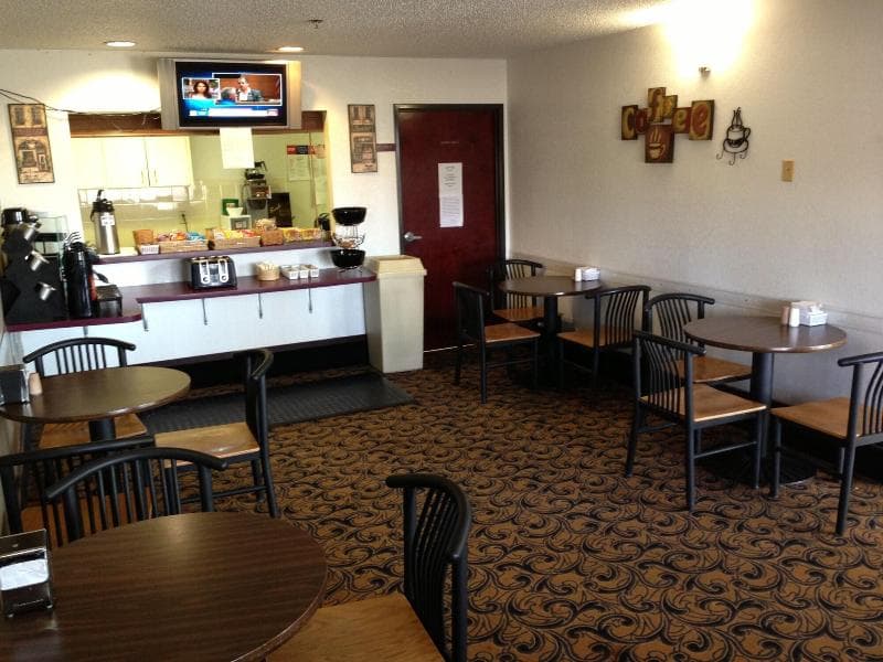 Brentwood Inn & Suites 3