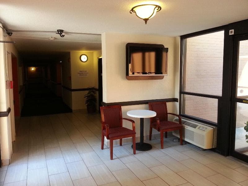 Motel 6 Jackson TN 3