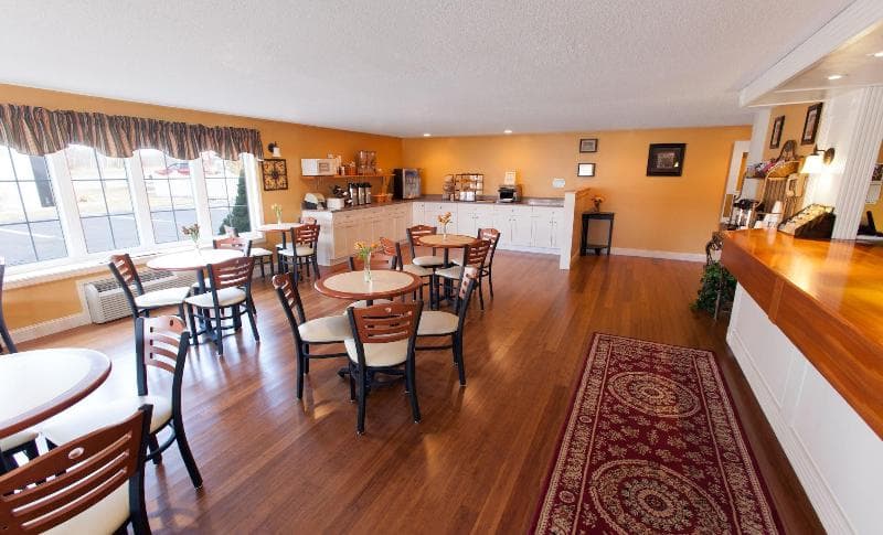 Coachman Inn 2