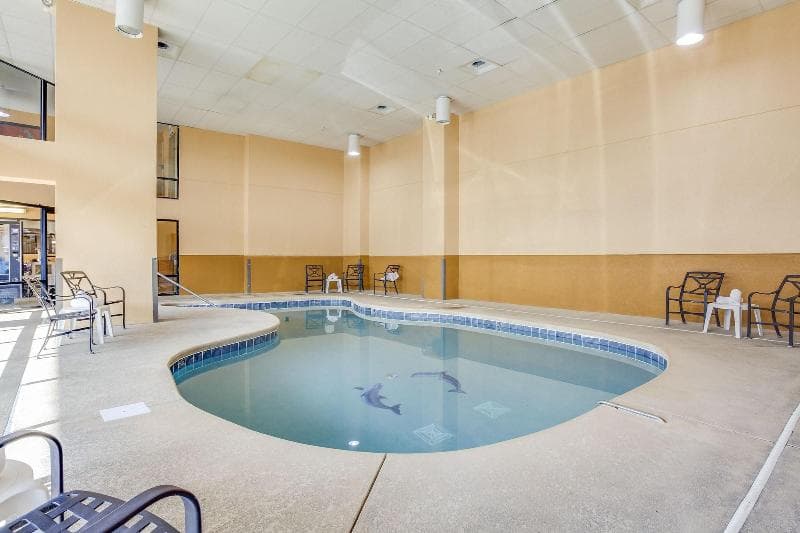 Mountain Vista Inn And Suites 1