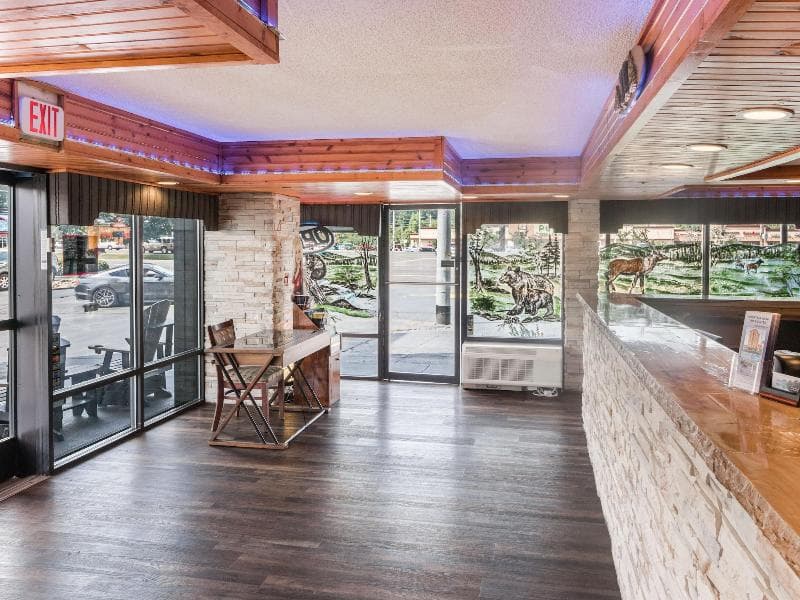 Mountain Vista Inn And Suites 4