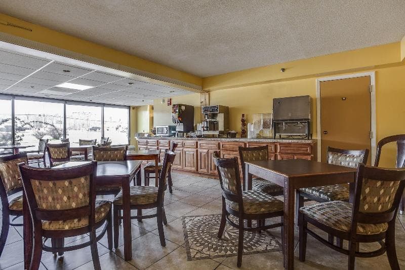 Mountain Vista Inn And Suites 2