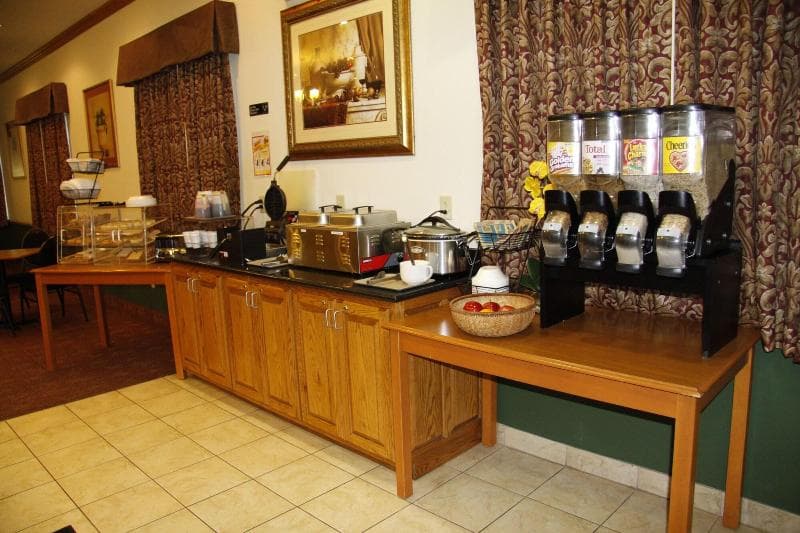 Horizon Inn & Suites 3