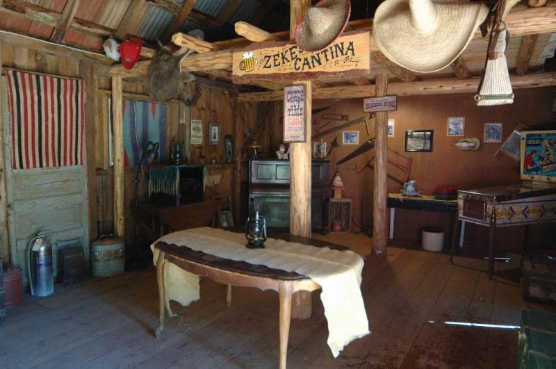 Lazy Z Resort 4