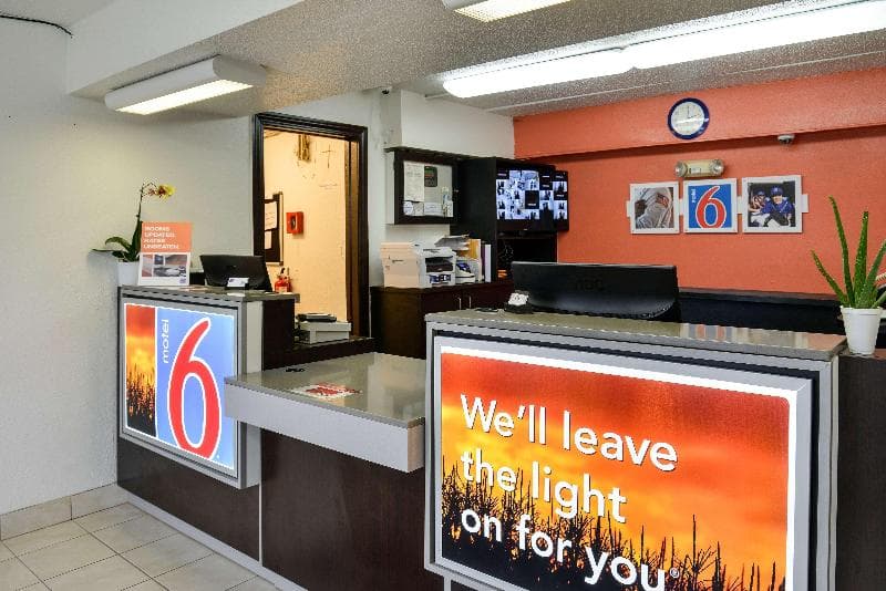 Motel 6 Toledo OH 4