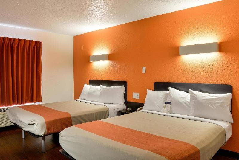 Motel 6 Toledo OH 3