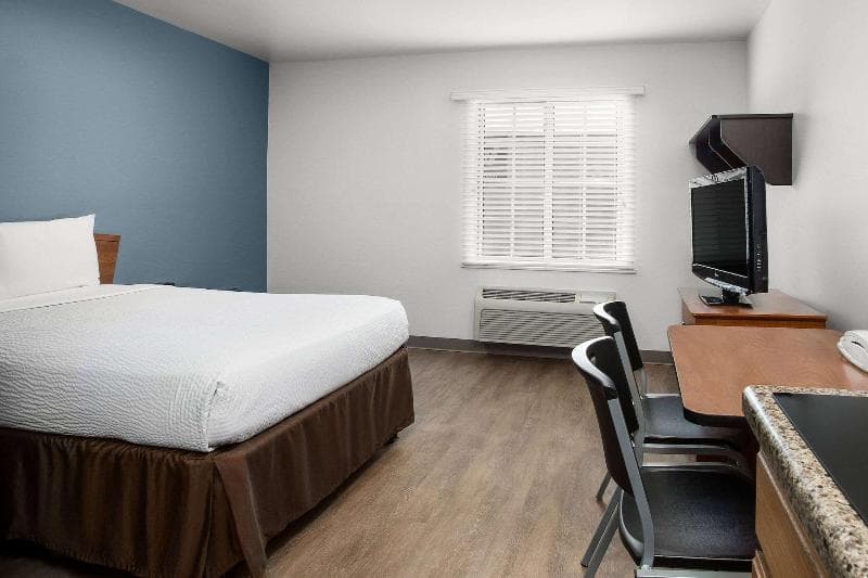 Extended Stay America Select Suites Pensacola Northeast photo 1