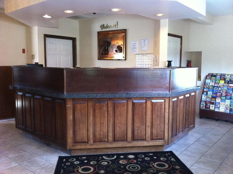 Newport News Inn photo 1