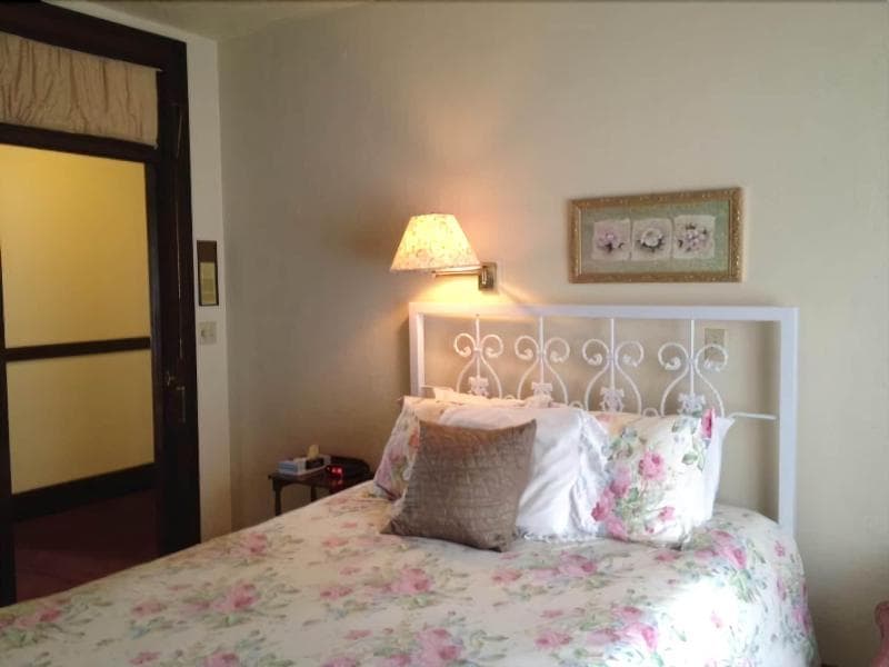 Riverside Hot Springs Inn & Spa - Adults Only 3