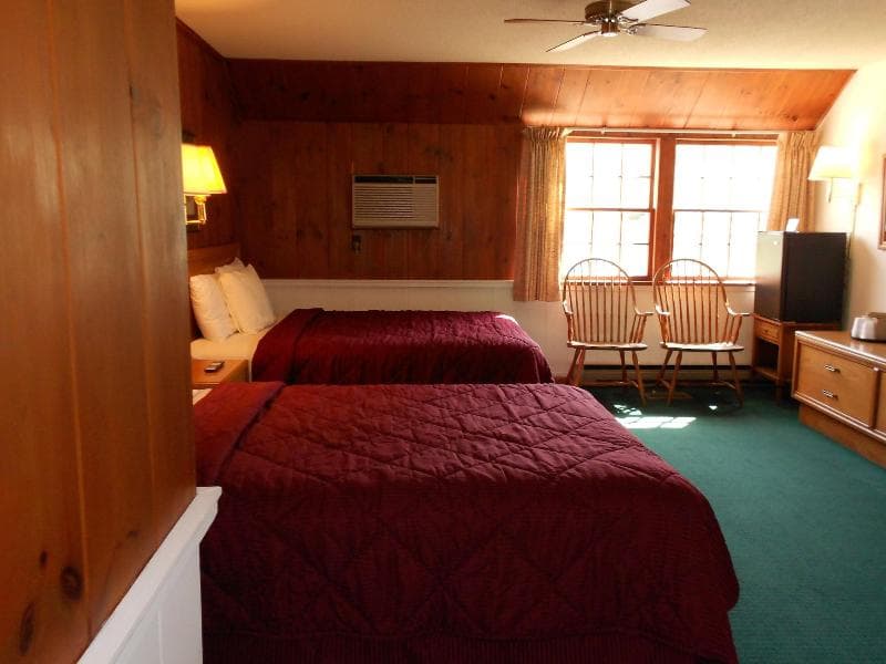 Stonybrook Motel & Lodge 2