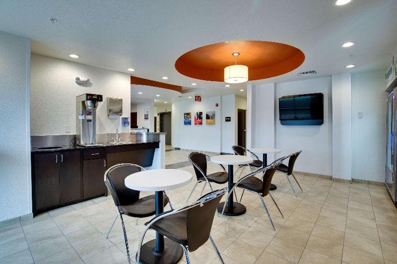 Motel 6 Poplar Bluff 4