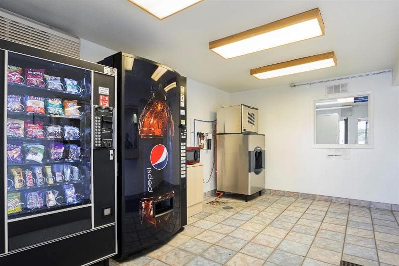 Motel 6 Rochester main