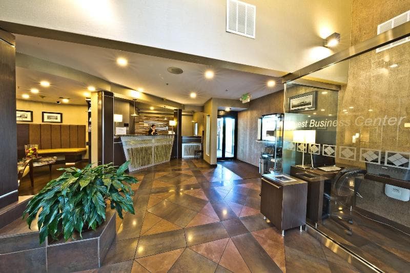 Hotel Strata main