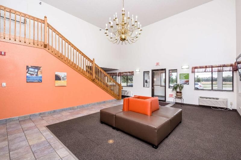 Motel 6 Waterloo main