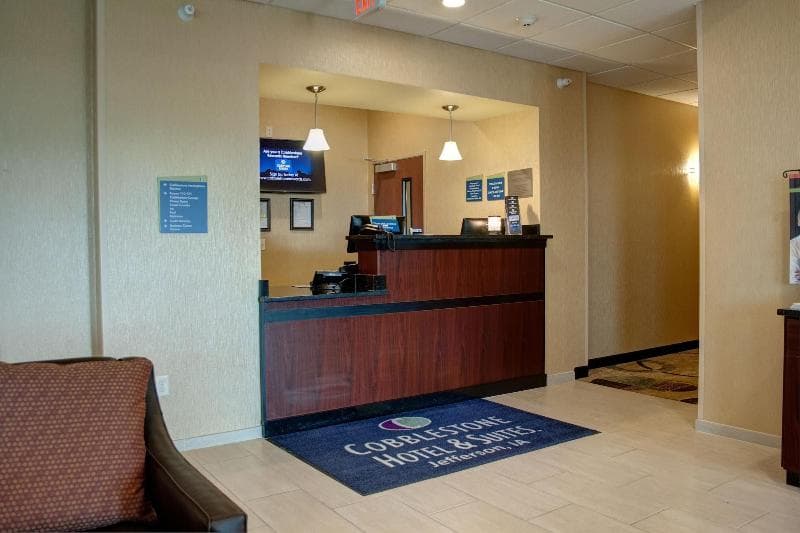 Cobblestone Hotel & Suites Jefferson 5