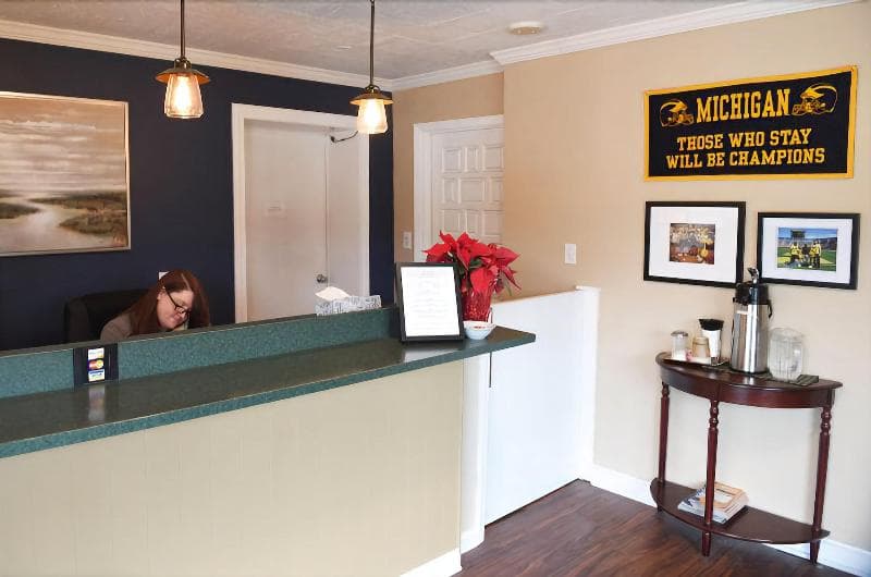 The University Inn Ann Arbor 2
