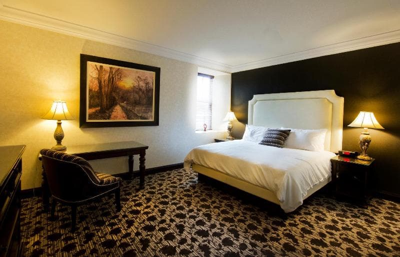 Stone Mill Inn main